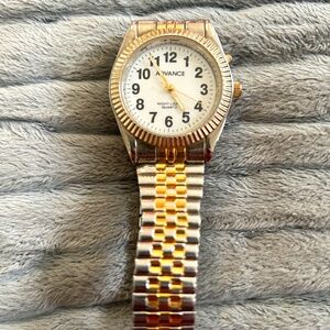 Advance Men Dual Tone Fluted Bezel Japan Movt Analog Quartz Watch